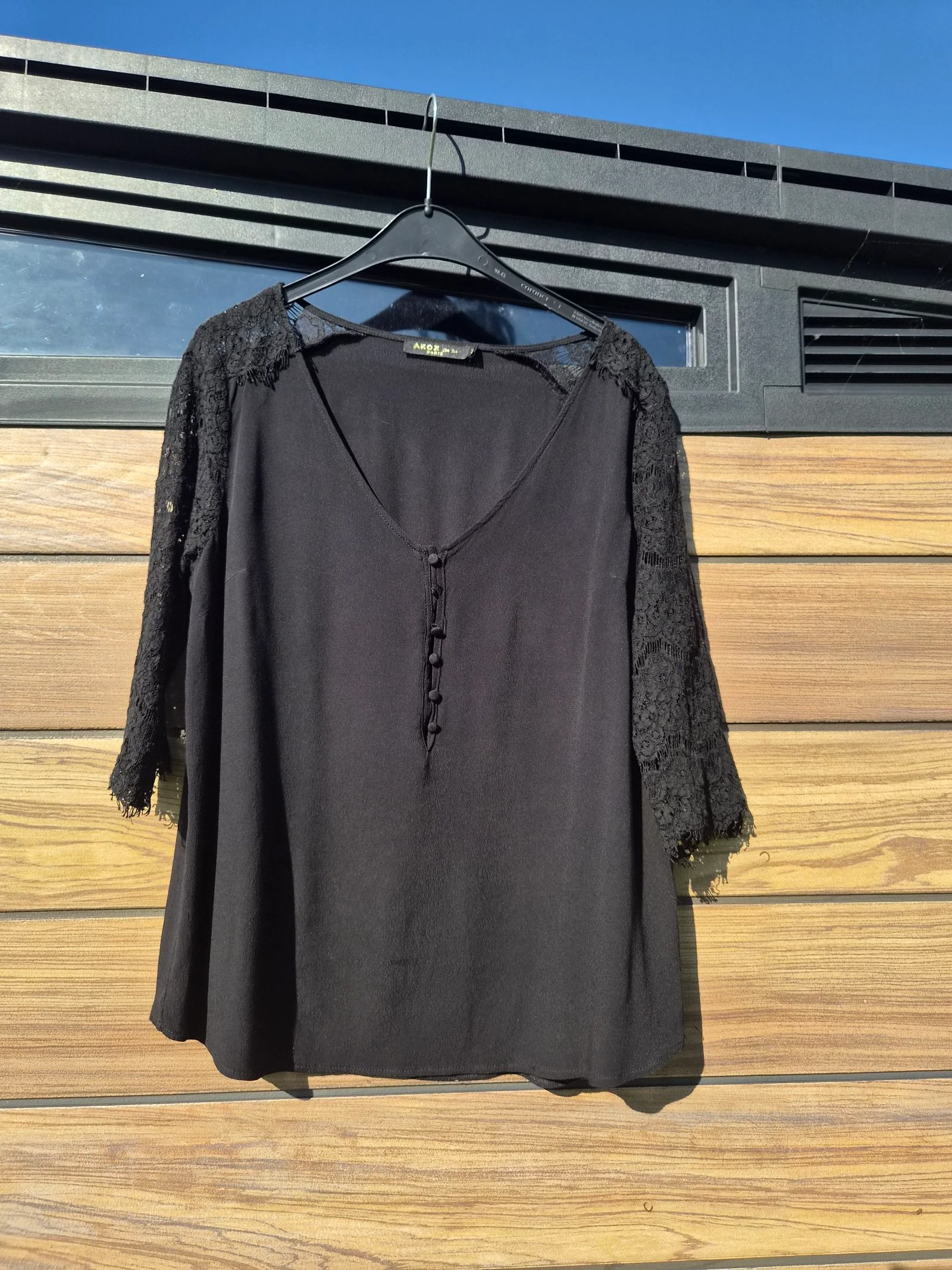 Nieuwe AKOZ De Toi Paris zwarte blouse met kant – Maat L